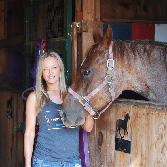 Meet your Posher, Nicole - Picture 1 of 1